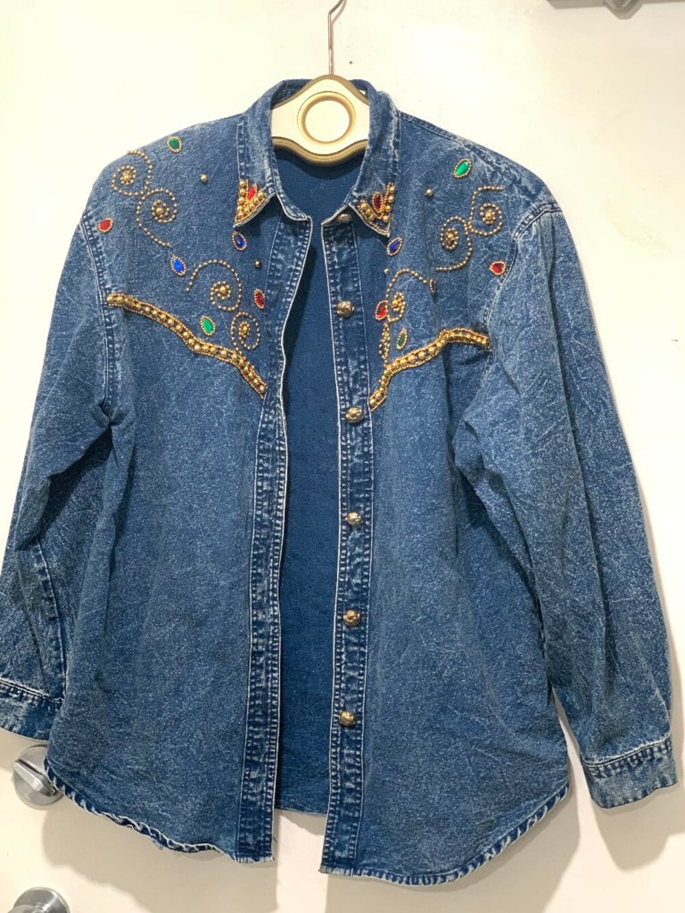VINTAGE DOLLY DENIM LONDON BUTTON-DOWN EMBELLIISHED ACID WASH SHIRTS SIZE XL